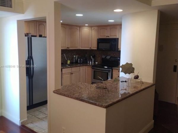 200 SE 15th Rd, Unit 7F, Miami, FL 33129