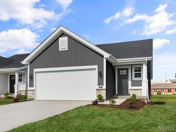 90 Town Centre Court, Foristell, MO 63348