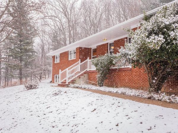 734 DICES SPRING RD, WEYERS CAVE, VA 24486