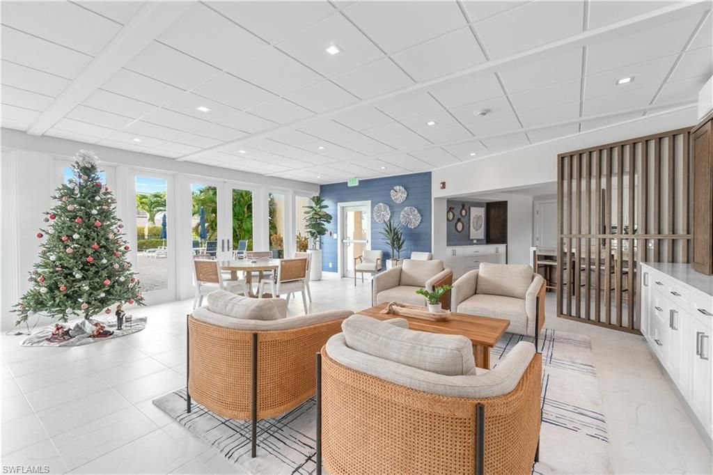 3420 Gulf Shore Blvd N, Unit 63, Naples, FL 34103 Photo