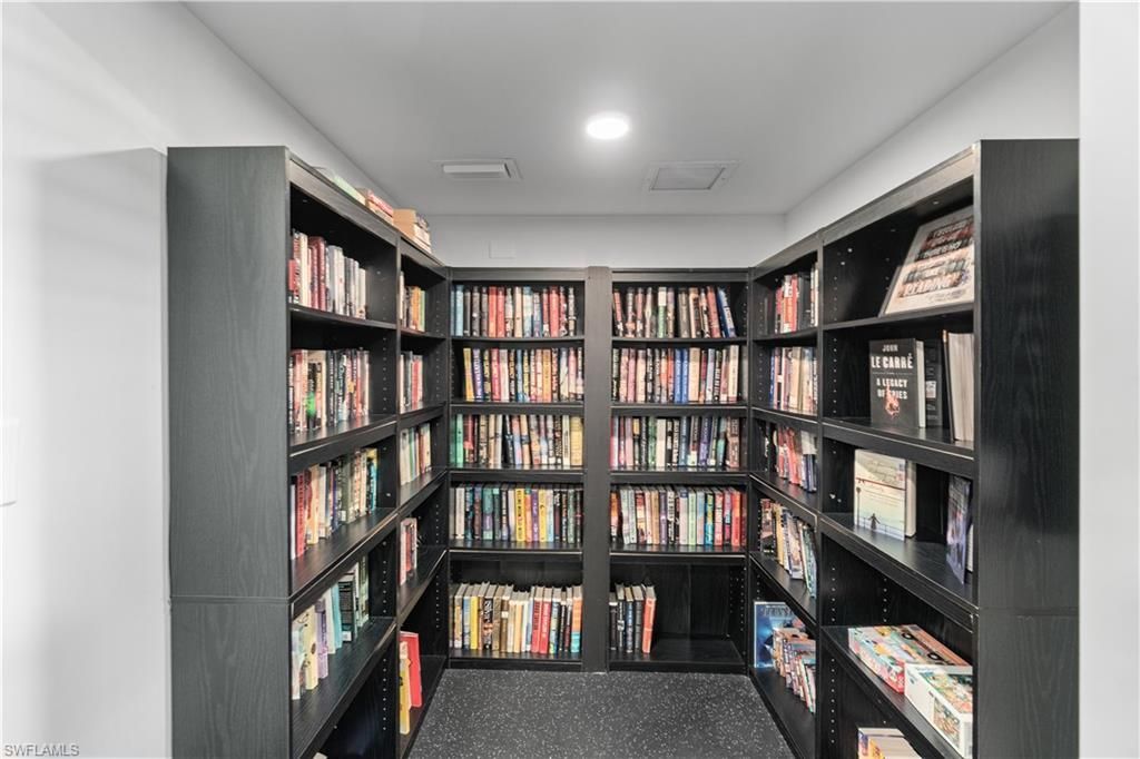 3420 Gulf Shore Blvd N, Unit 63, Naples, FL 34103 Photo