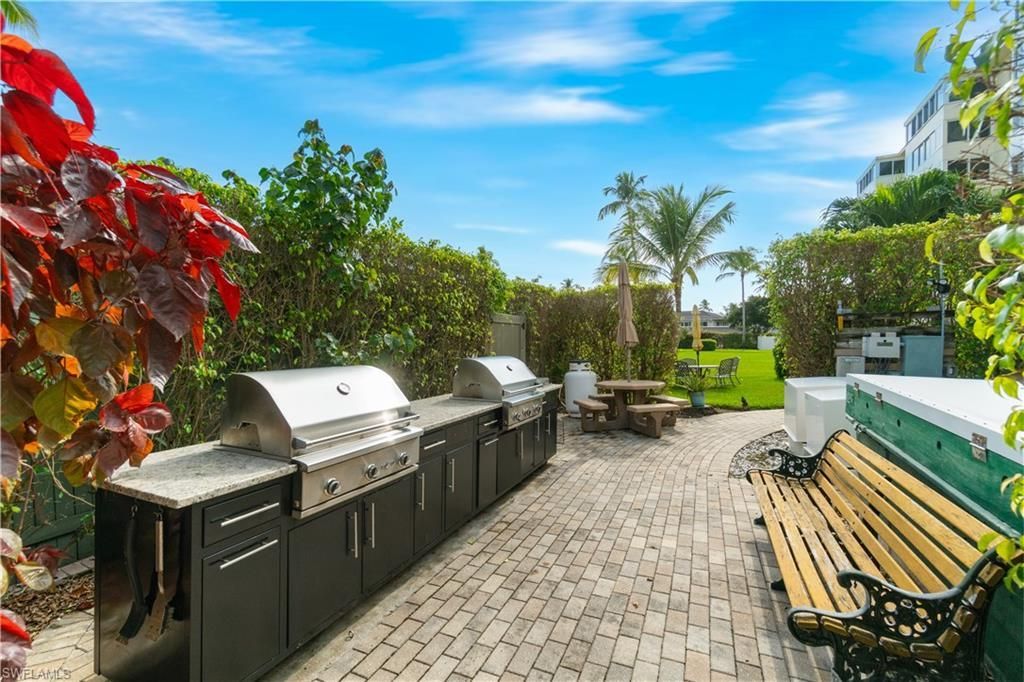 3420 Gulf Shore Blvd N, Unit 63, Naples, FL 34103 Photo