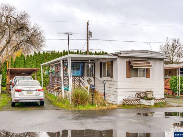 2420 NE Hembree St, McMinnville, OR 97128