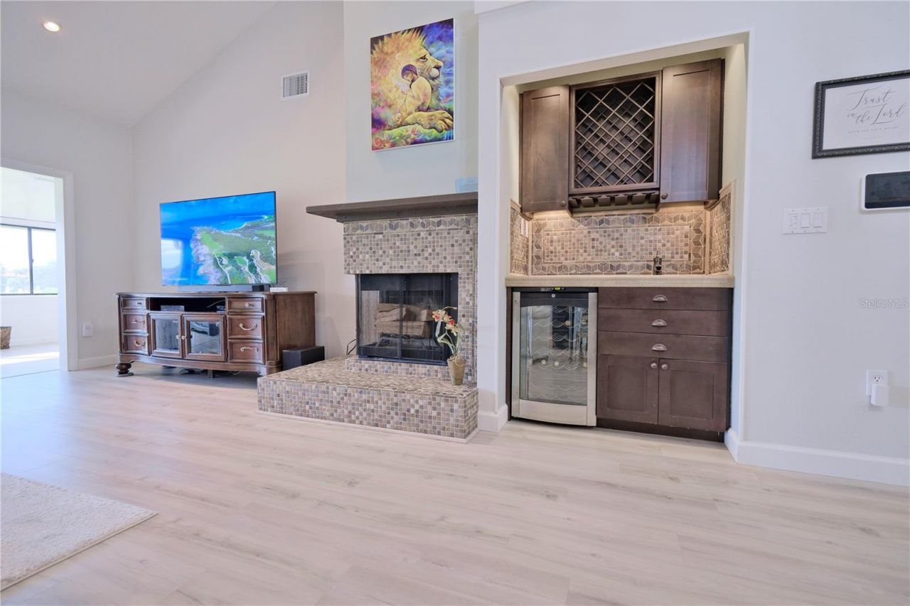 3605 Avenida Madera, Unit A, Bradenton, FL 34210 Photo