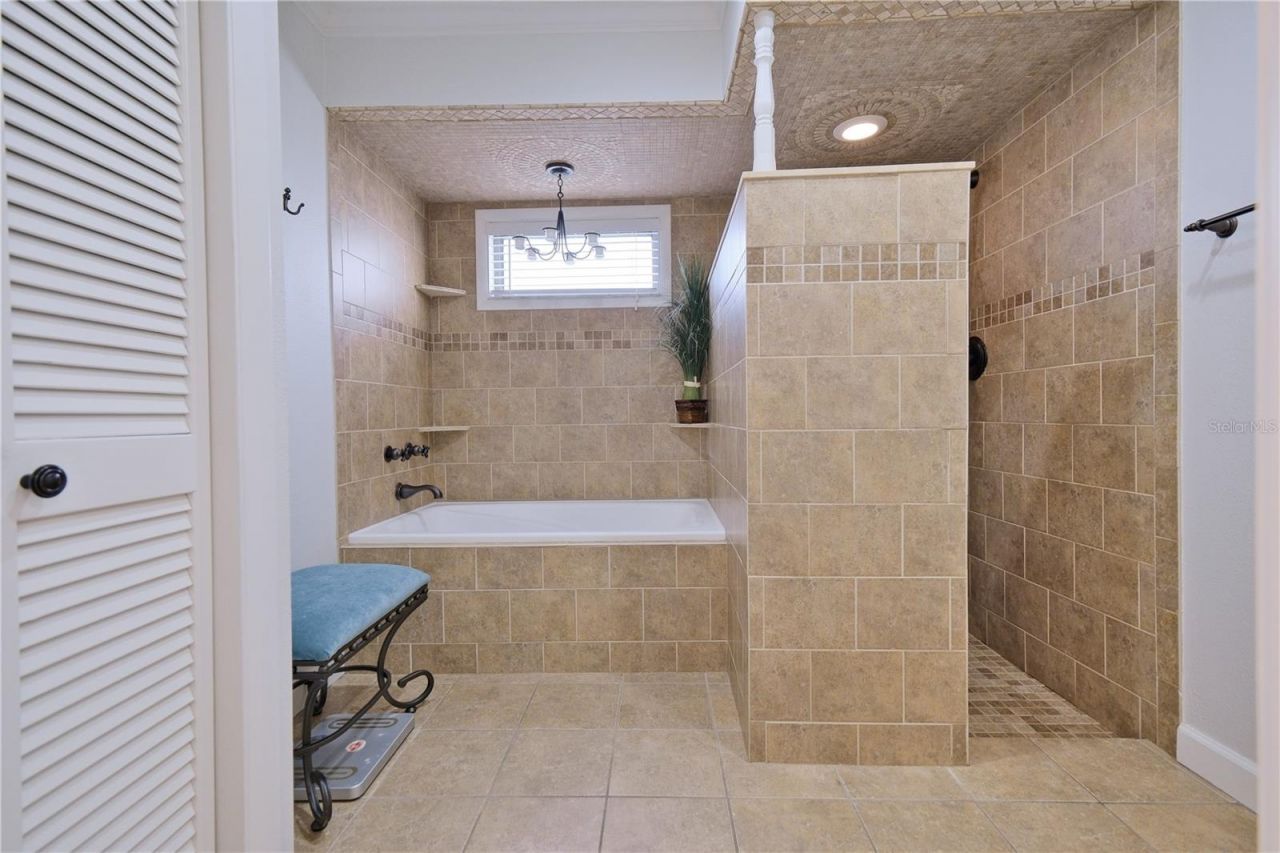 3605 Avenida Madera, Unit A, Bradenton, FL 34210 Photo