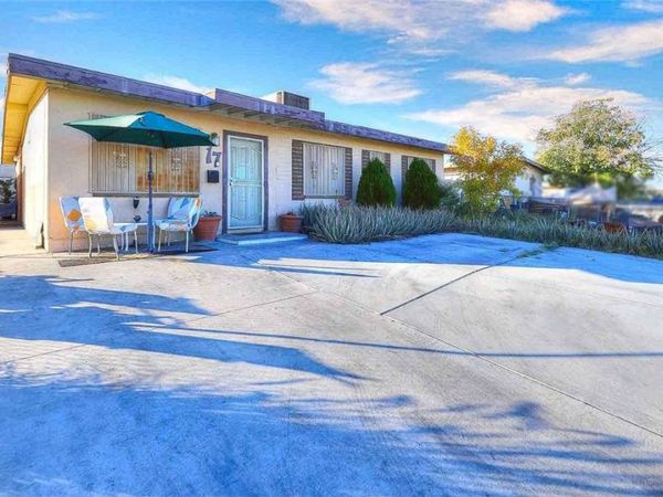 17 Princeton Street, Las Vegas, NV 89107