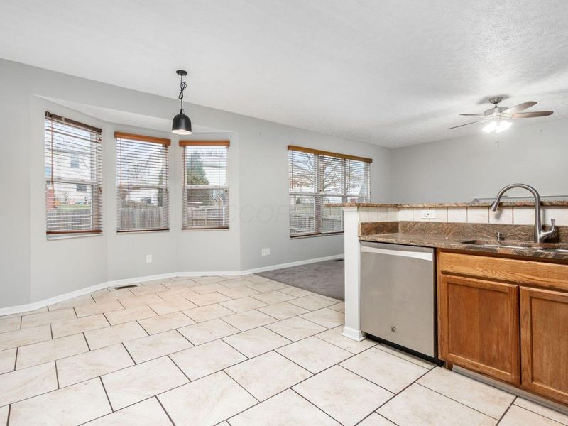 8133 Worthington Crsg Drive, Westerville, OH 43081 Photo 13