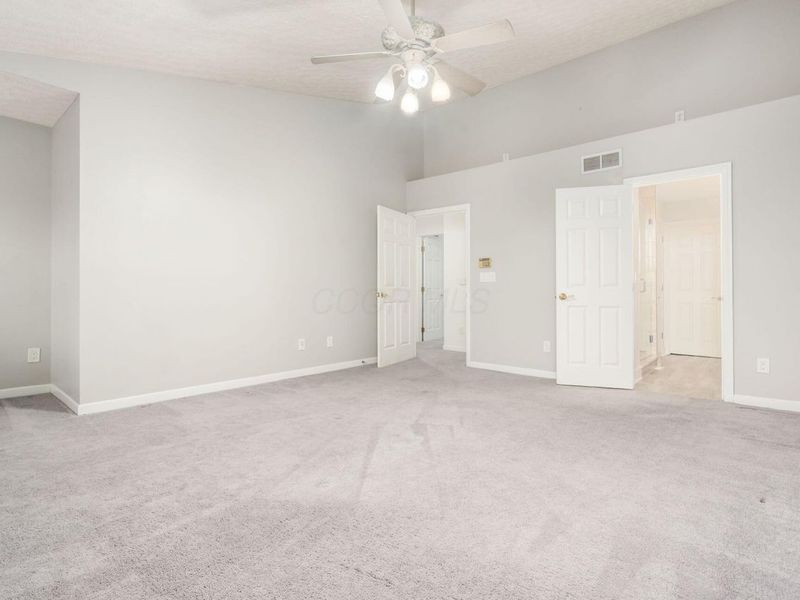 8133 Worthington Crsg Drive, Westerville, OH 43081 Photo 21