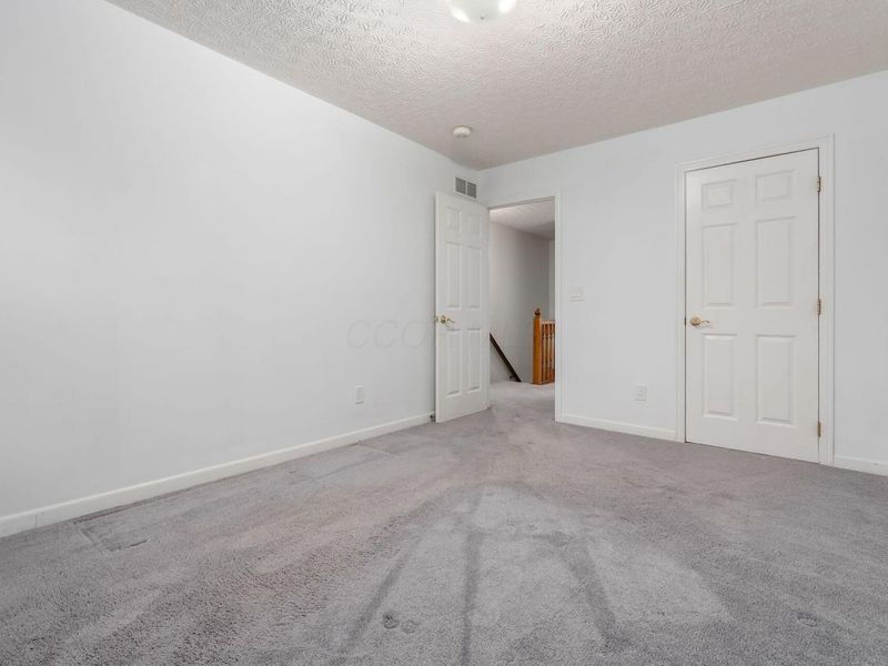 8133 Worthington Crsg Drive, Westerville, OH 43081 Photo 25