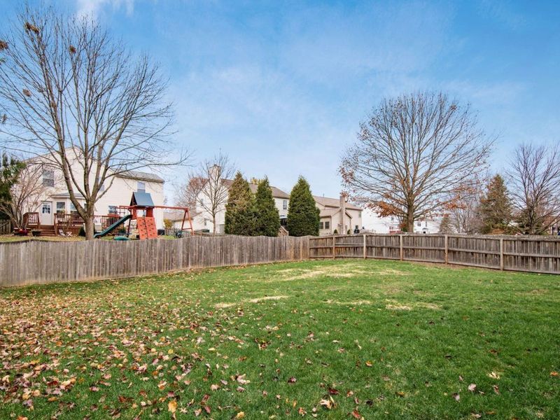 8133 Worthington Crsg Drive, Westerville, OH 43081 Photo 39