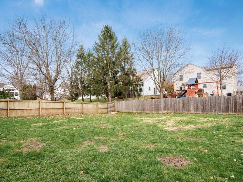 8133 Worthington Crsg Drive, Westerville, OH 43081 Photo 40