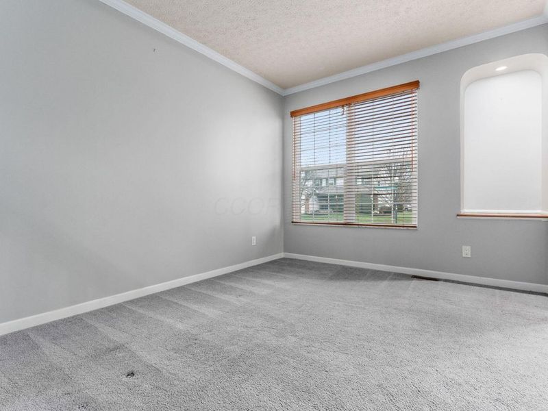 8133 Worthington Crsg Drive, Westerville, OH 43081 Photo 7