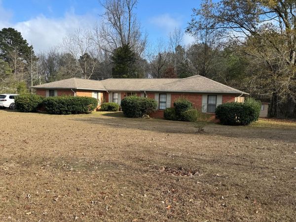 1582 Maben Starkville Rd, Maben, MS 39750