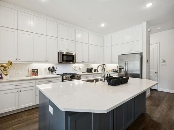 1885 Wittington Place, Farmers Branch, TX 75234