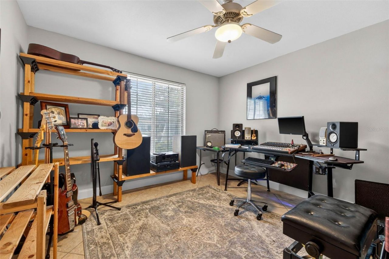 1963 Tanglewood Drive Ne, Saint Petersburg, FL 33702 Photo