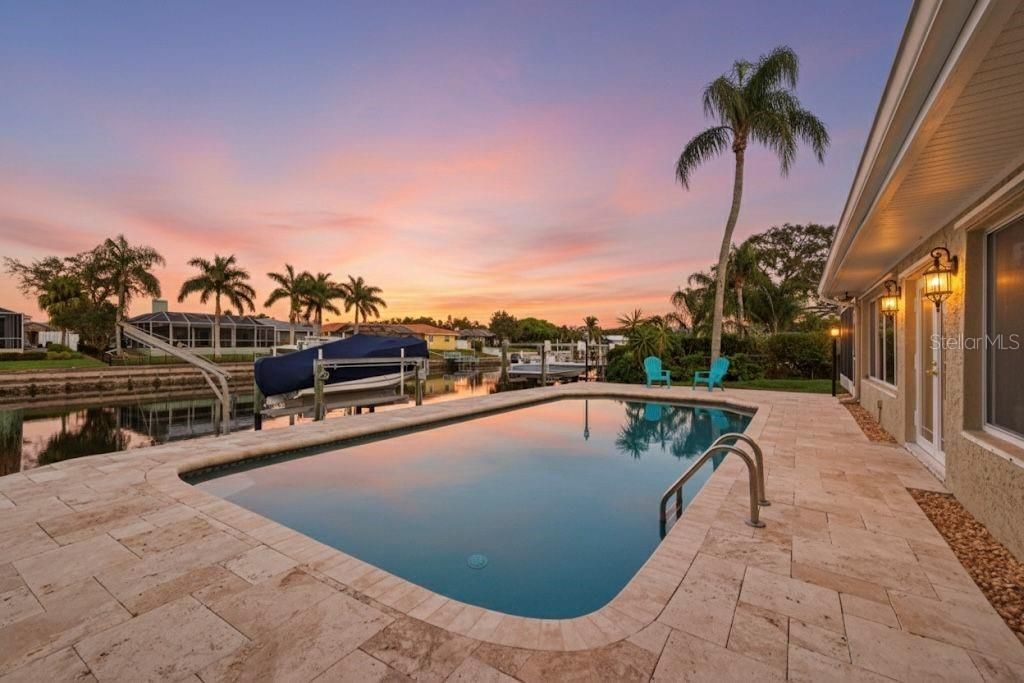 1963 Tanglewood Drive Ne, Saint Petersburg, FL 33702 Photo