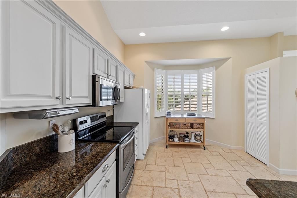 25140 Goldcrest Dr, Unit 622, Bonita Springs, FL 34134 Photo