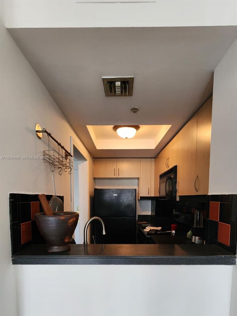 2951 S Bayshore Dr, Unit 1012, Miami, FL 33133 Photo