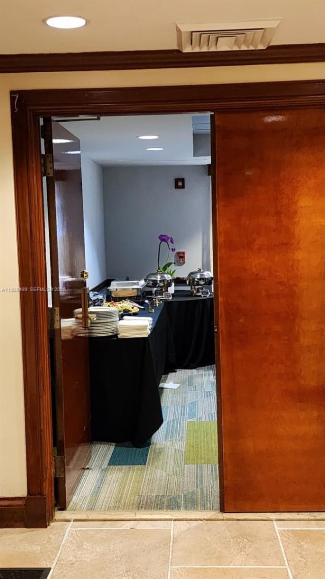 2951 S Bayshore Dr, Unit 1012, Miami, FL 33133 Photo