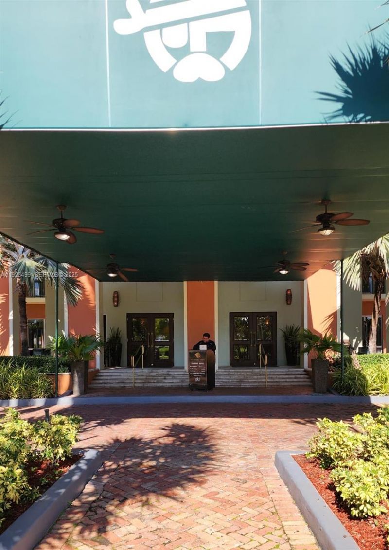 2951 S Bayshore Dr, Unit 1012, Miami, FL 33133 Photo