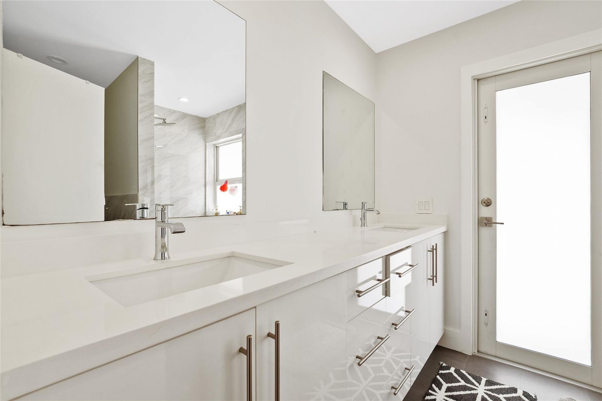 21100 Highland Lakes Boulevard, Miami, FL 33179 Photo