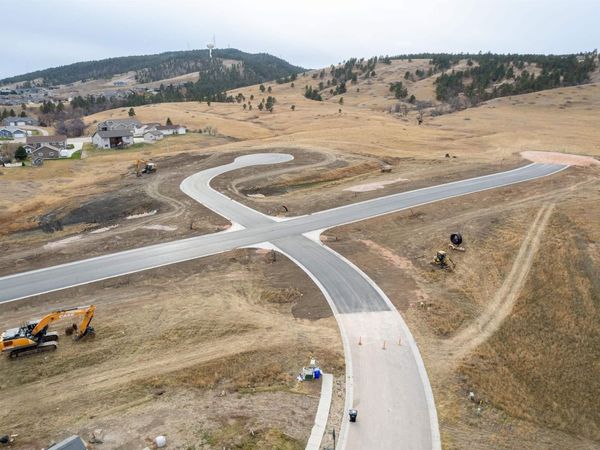 910 COUNTRY RD WEST, Rapid City, SD 57709