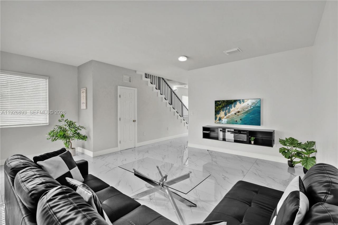 1968 NW 25th Ave, Miami, FL 33125 Photo
