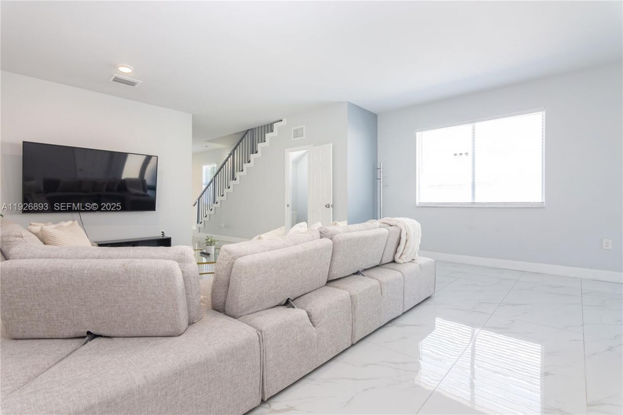 1968 NW 25th Ave, Miami, FL 33125 Photo