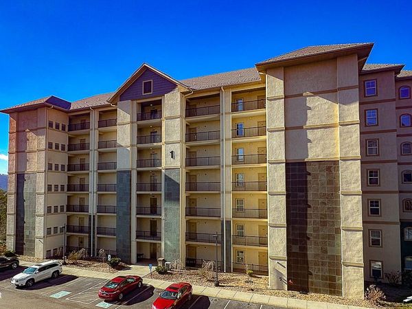 124 Plaza Drive, Pigeon Forge, TN 37863