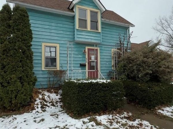 828 E 216th Street, Euclid, OH 44119