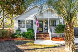 1522 N Avalon Circle photo 4