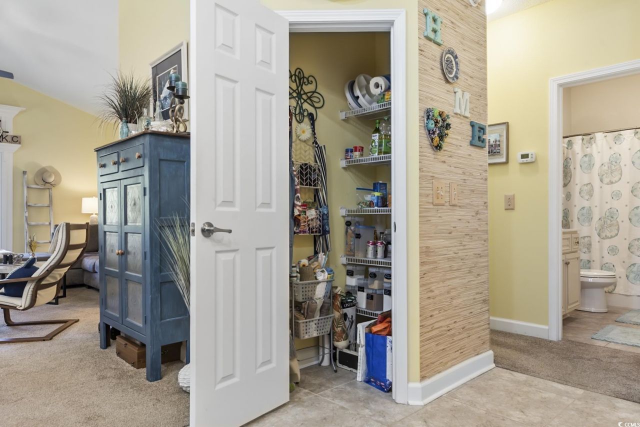 228 Palm Cove Circle Photo 11