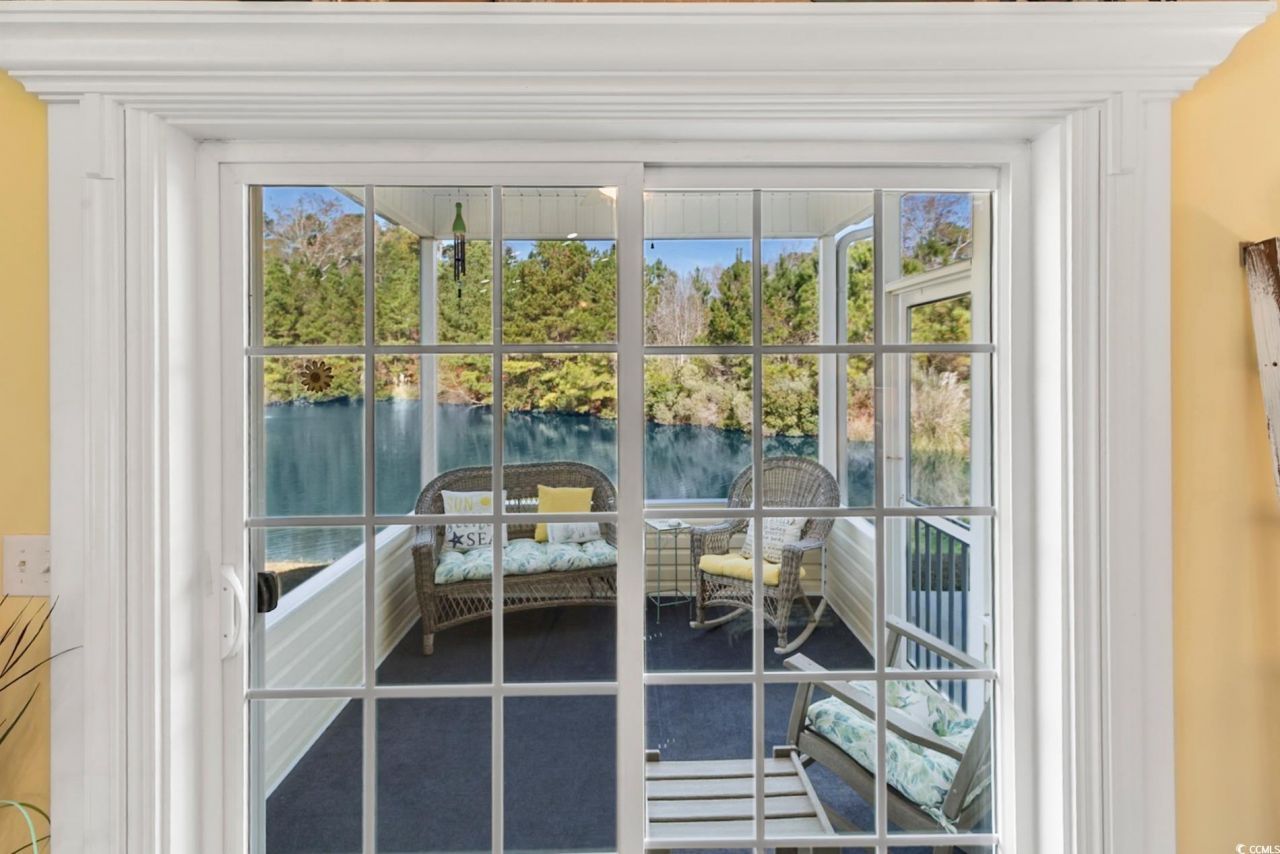 228 Palm Cove Circle Photo 26