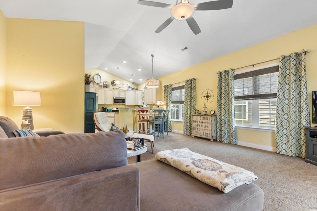 228 Palm Cove Circle Photo 8