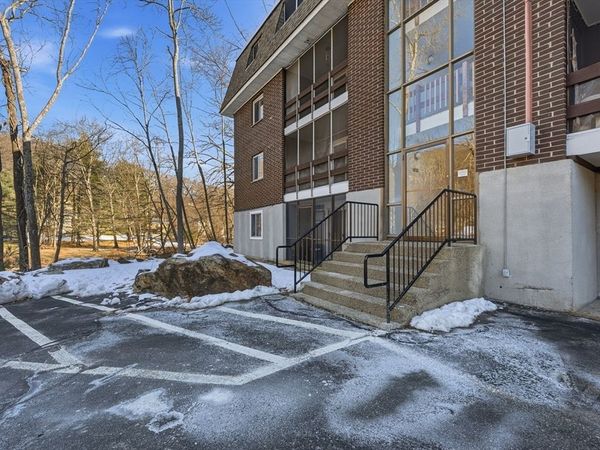 10 Mill St, Unit Q, Maynard, MA 01754