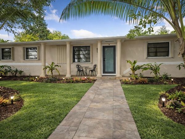 111 NE 175th St, North Miami Beach, FL 33162