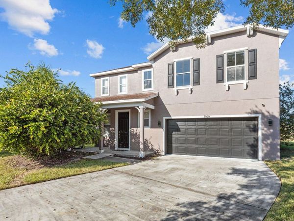 6909 NW Kowal Court, Port Saint Lucie, FL 34986