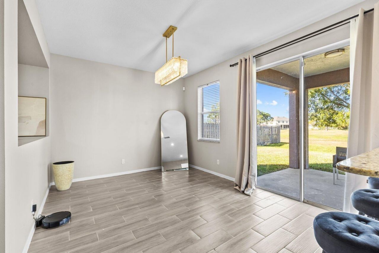 6909 NW Kowal Court, Port Saint Lucie, FL 34986 Photo