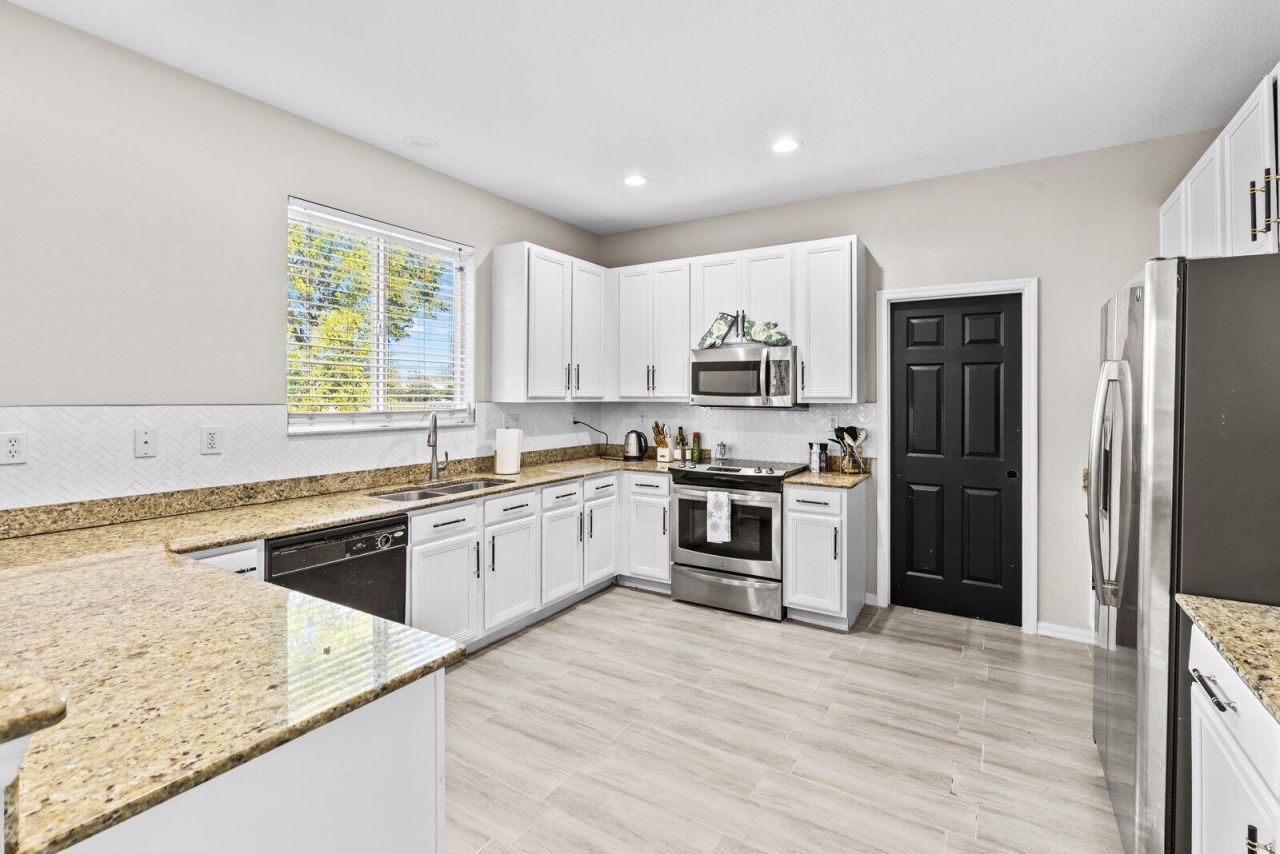 6909 NW Kowal Court, Port Saint Lucie, FL 34986 Photo