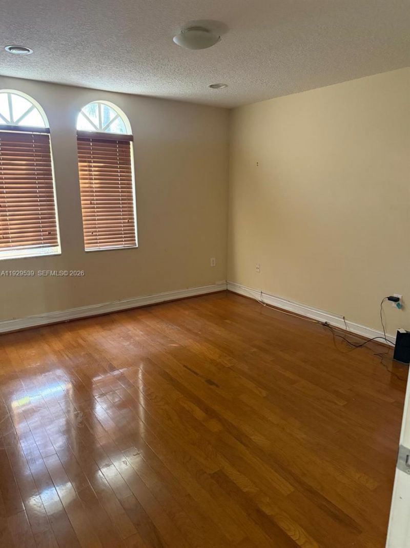 3085 NE 208th Ter, Aventura, FL 33180 Photo