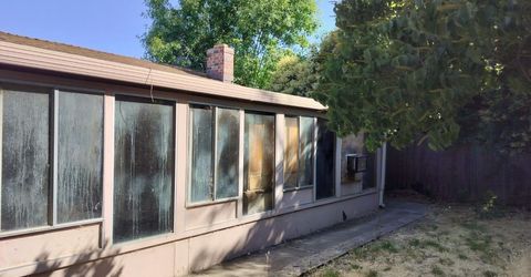 4729 Moorpark Way, Sacramento, CA 95842 Photo