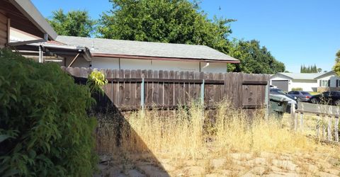 4729 Moorpark Way, Sacramento, CA 95842 Photo