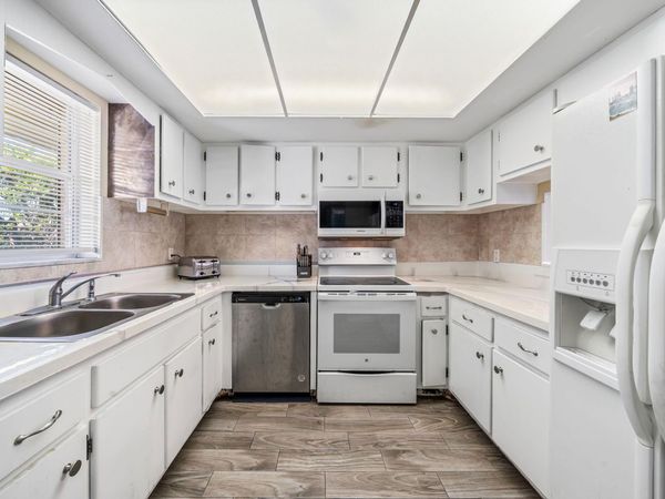 419 S Us Highway 1, Unit E201, North Palm Beach, FL 33408