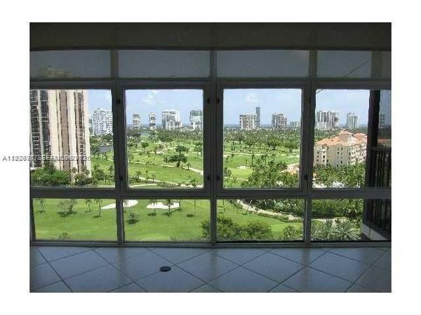 20100 W Country Club Dr, Unit 1606, Aventura, FL 33180