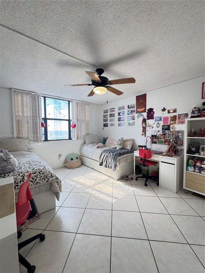 20100 W Country Club Dr, Unit 1606, Aventura, FL 33180 Photo