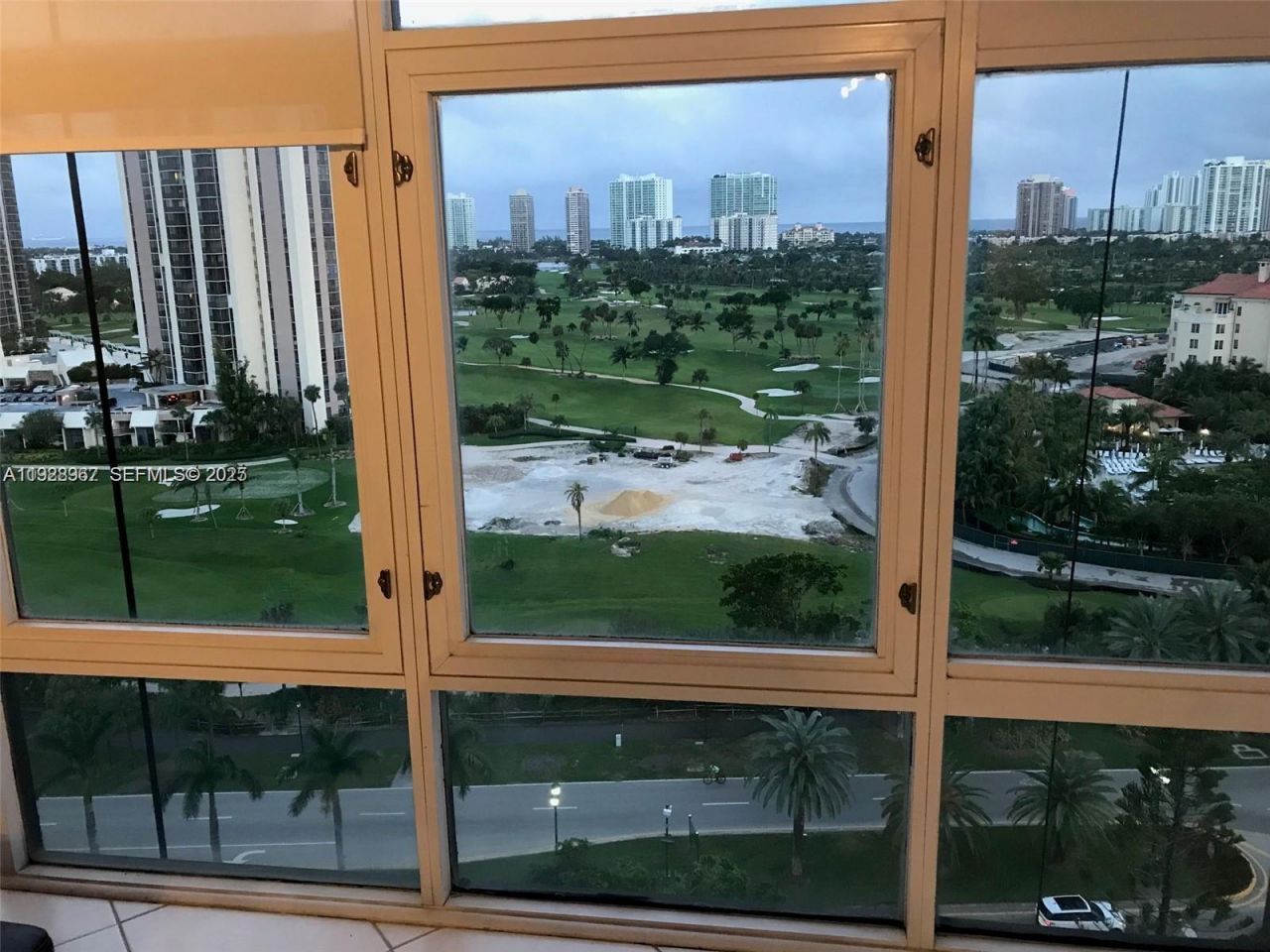 20100 W Country Club Dr, Unit 1606, Aventura, FL 33180 Photo