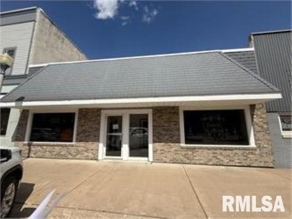 123 & 125 W 4TH Street, Wilton, IA 52778