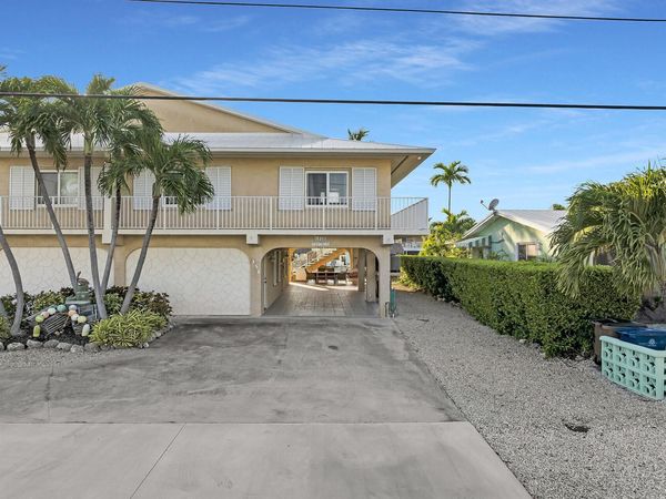351 10th Street, Key Colony Beach, FL 33051