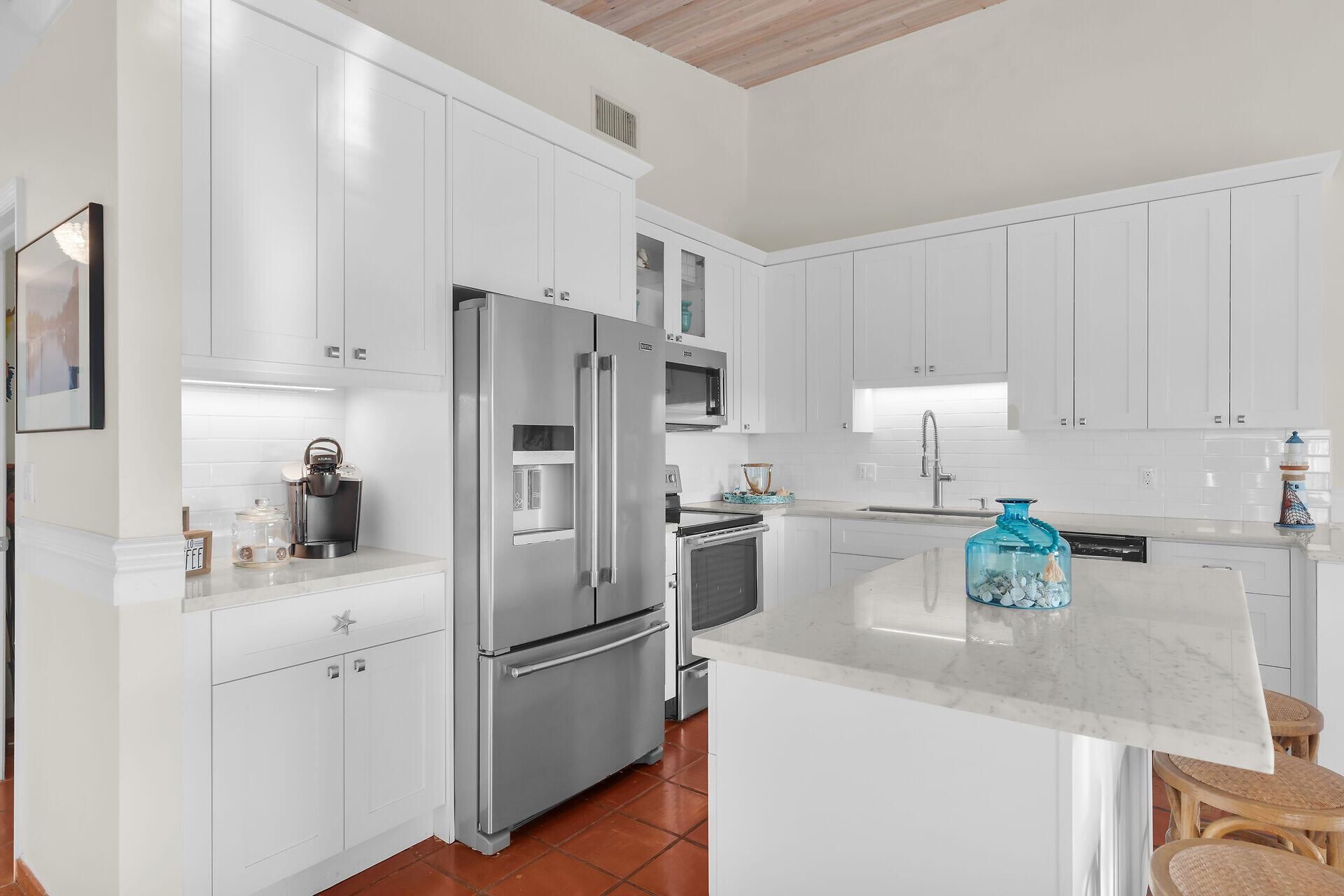 351 10th Street, Key Colony Beach, FL 33051 Photo