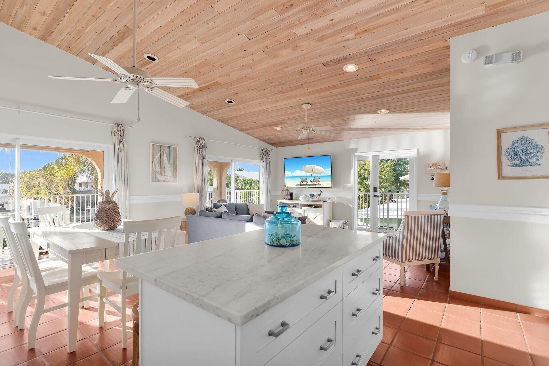 351 10th Street, Key Colony Beach, FL 33051 Photo